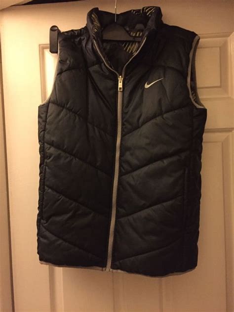 boys nike body warmer